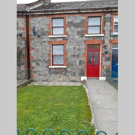 College Square, Terrace House Apartamento Bessbrook Exterior foto