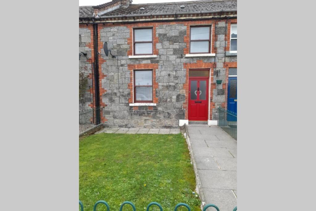 College Square, Terrace House Apartamento Bessbrook Exterior foto