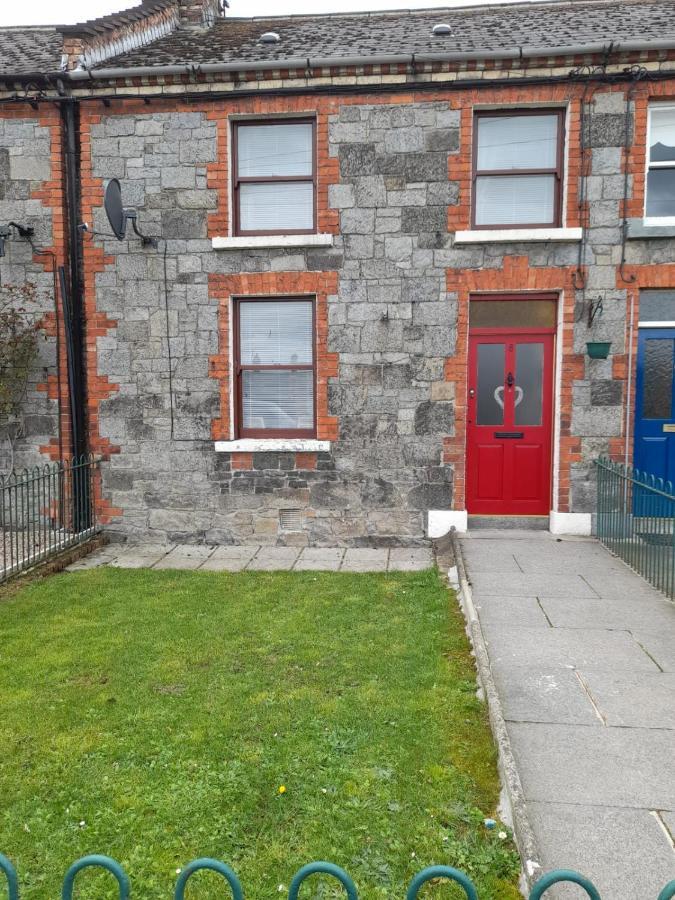 College Square, Terrace House Apartamento Bessbrook Exterior foto